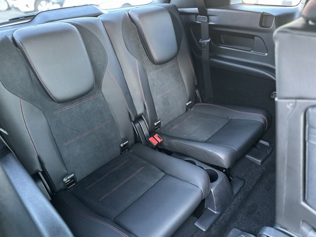 MERCEDES BENZ GLB 2024 Image 31