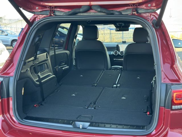 MERCEDES BENZ GLB 2024 Image 31