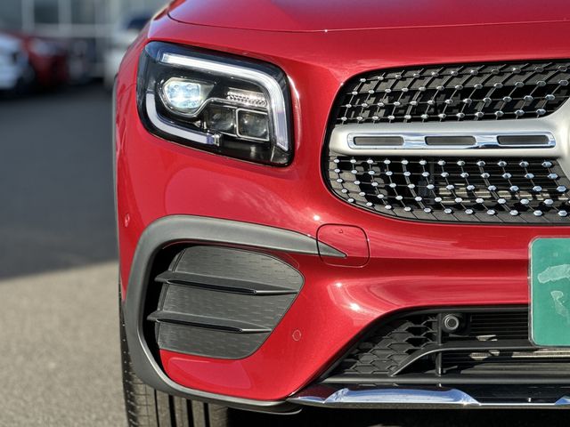 MERCEDES BENZ GLB 2024 Image 31