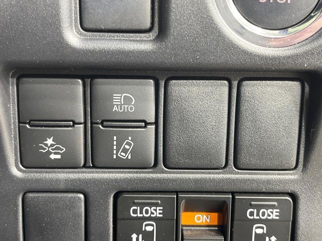 TOYOTA VOXY 2020 Image 31