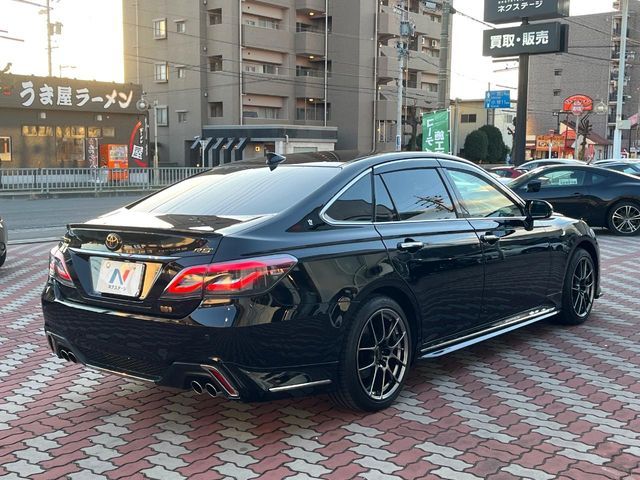 TOYOTA CROWN SEDAN HYBRID 2022 Image 31