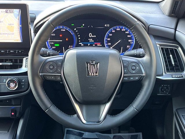 TOYOTA CROWN SEDAN HYBRID 2022 Image 31