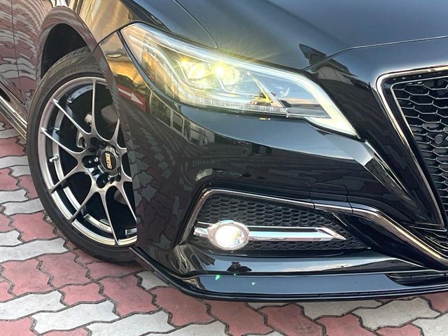 TOYOTA CROWN SEDAN HYBRID 2022 Image 31