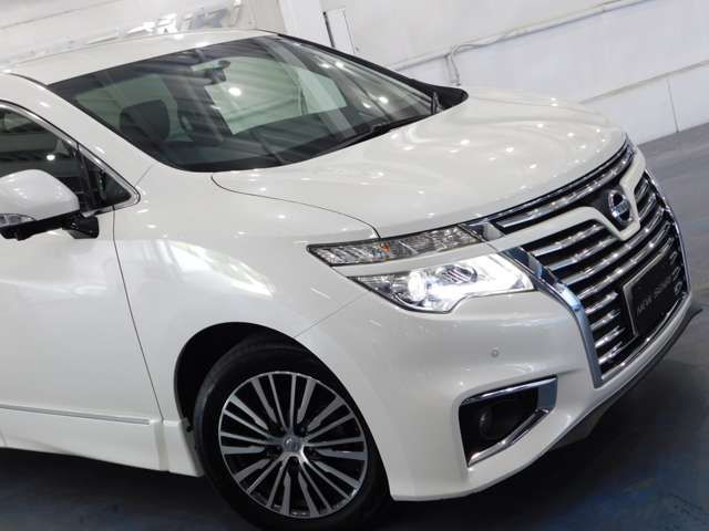 NISSAN ELGRAND 2018 Image 31