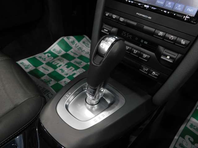 PORSCHE BOXSTER 2011 Image 31