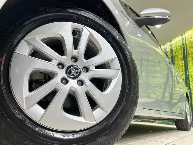 TOYOTA PRIUS 2017 Image 31