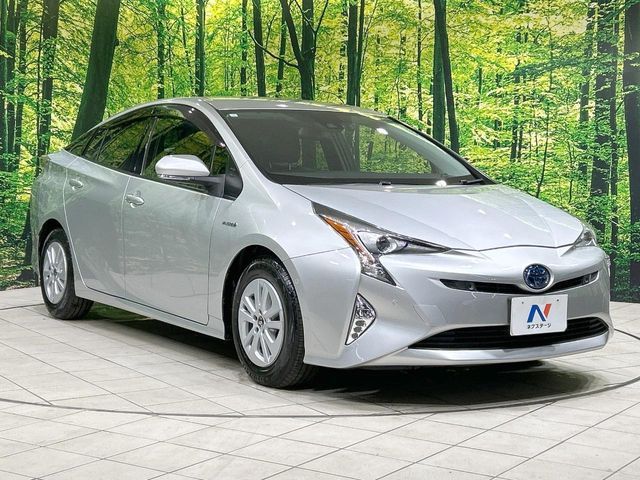 TOYOTA PRIUS 2017 Image 31