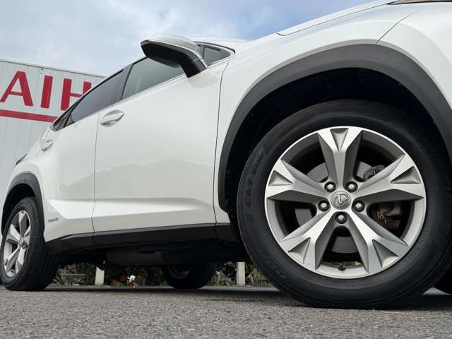 TOYOTA LEXUS NX300H 2015 Image 31