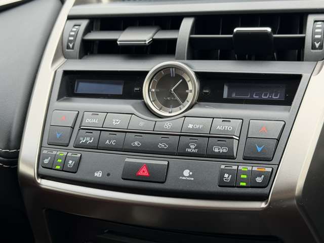 TOYOTA LEXUS NX300H 2015 Image 31