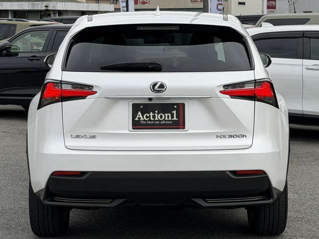 TOYOTA LEXUS NX300H 2015 Image 31
