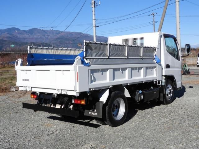 MITSUBISHI CANTER 2017 Image 31
