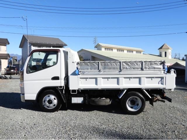 MITSUBISHI CANTER 2017 Image 31