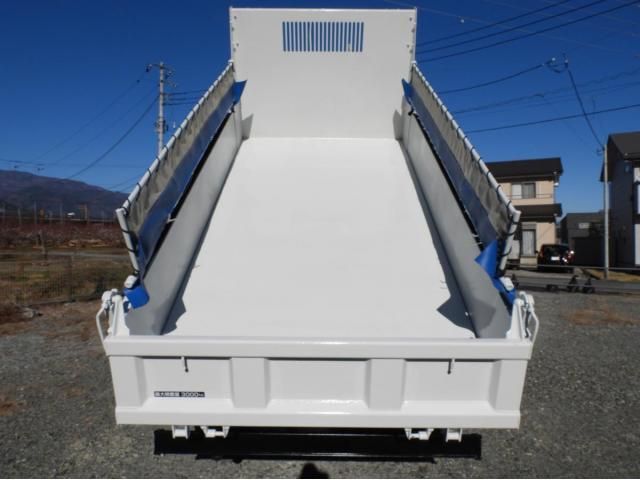 MITSUBISHI CANTER 2017 Image 31