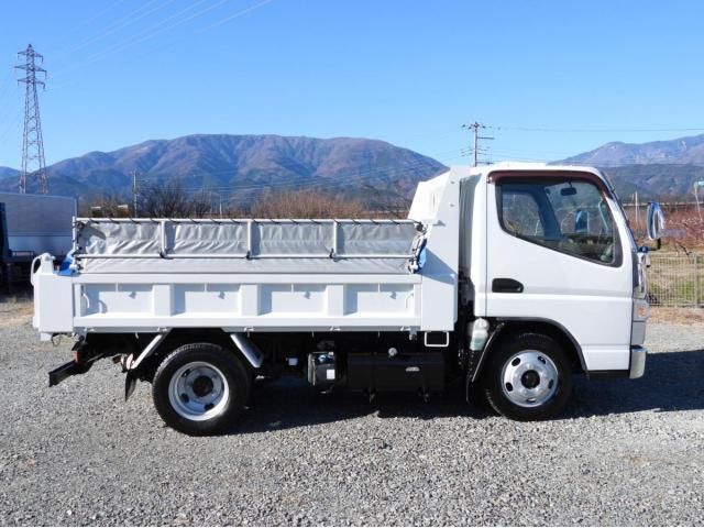 MITSUBISHI CANTER 2017 Image 31