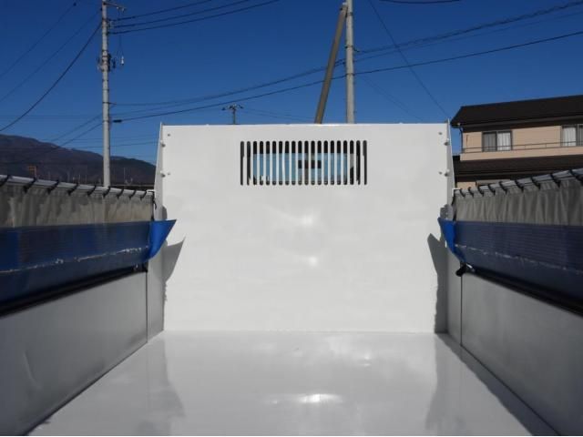 MITSUBISHI CANTER 2017 Image 31