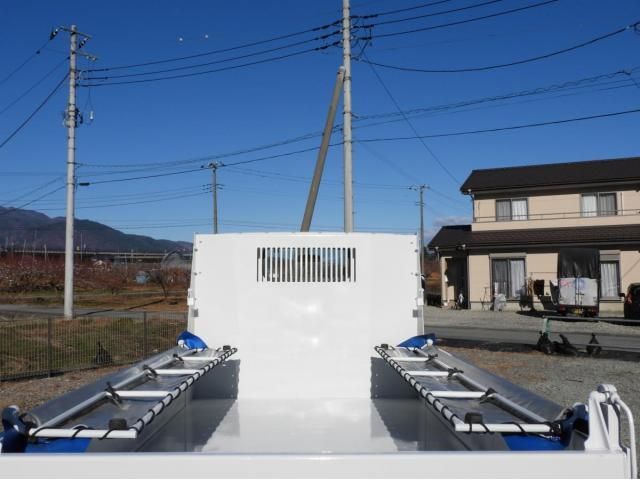 MITSUBISHI CANTER 2017 Image 31