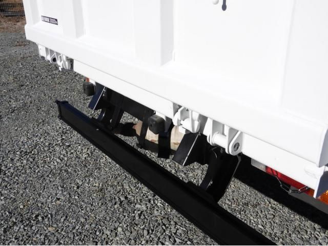 MITSUBISHI CANTER 2017 Image 31