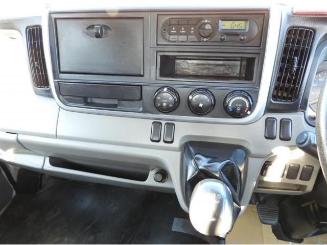 MITSUBISHI CANTER 2017 Image 31