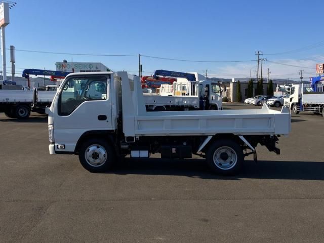 ISUZU ELF 2023 Image 31