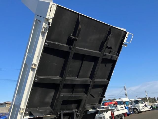 ISUZU ELF 2023 Image 31