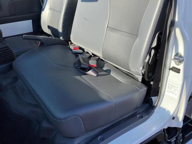 ISUZU ELF 2023 Image 31