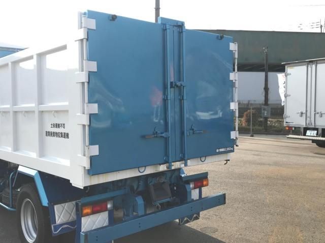 MITSUBISHI CANTER 2022 Image 31