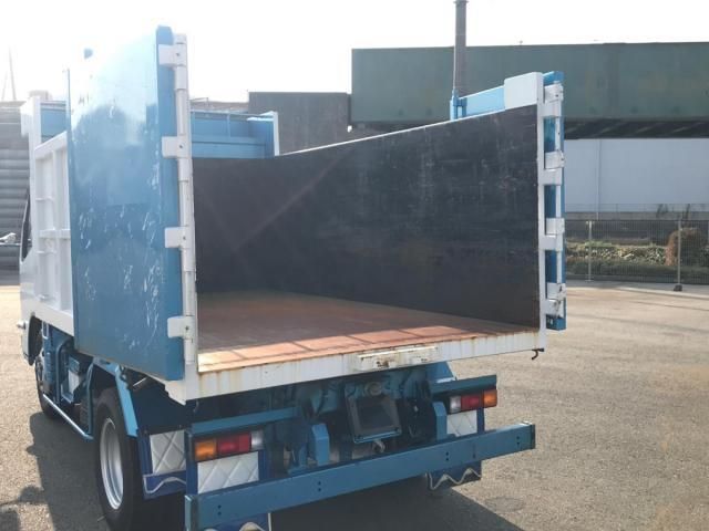 MITSUBISHI CANTER 2022 Image 31