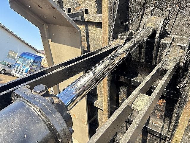 HINO PROFIA 2015 Image 31