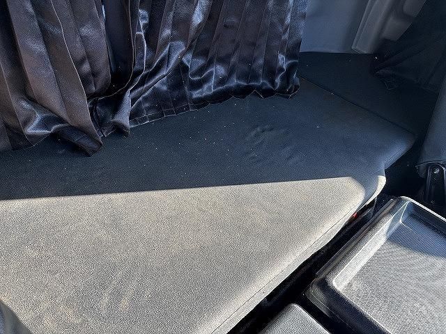 HINO PROFIA 2015 Image 31