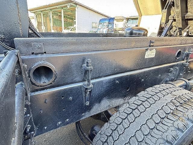 HINO PROFIA 2015 Image 31