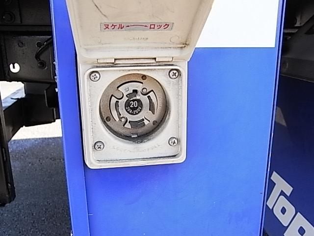 ISUZU ELF 2015 Image 31