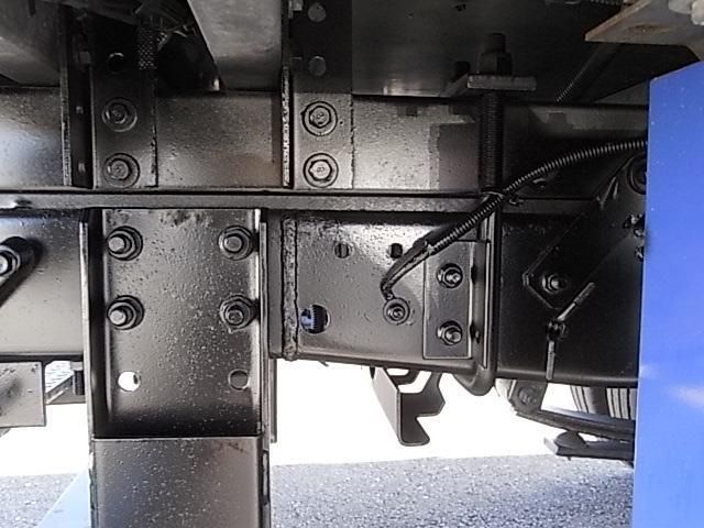 ISUZU ELF 2015 Image 31