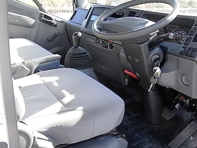 ISUZU ELF 2015 Image 31