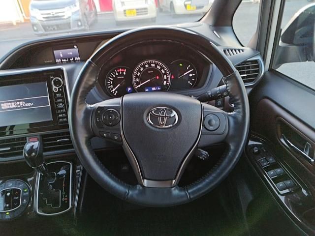 TOYOTA ESQUIRE 2019 Image 31