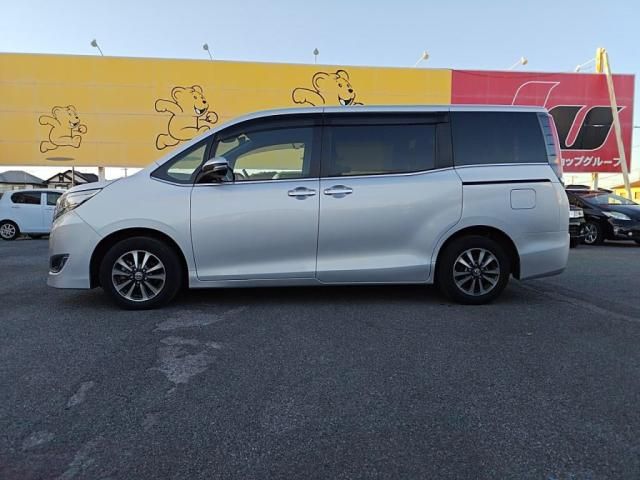 TOYOTA ESQUIRE 2019 Image 31