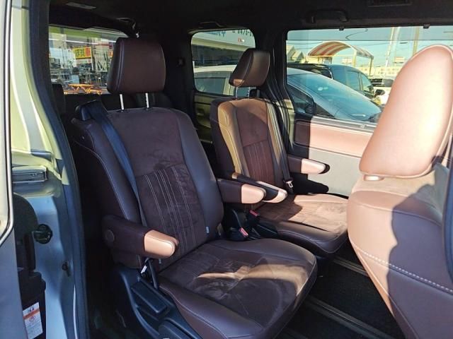 TOYOTA ESQUIRE 2019 Image 31