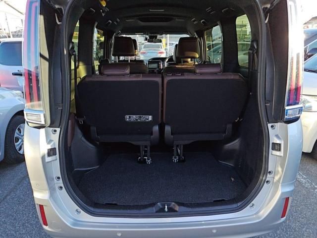 TOYOTA ESQUIRE 2019 Image 31