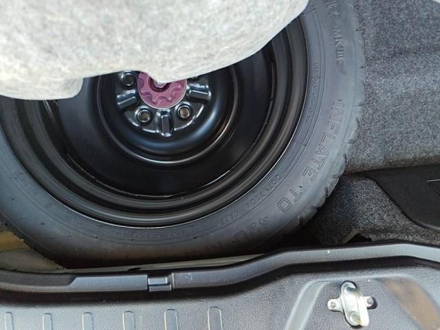 TOYOTA ESQUIRE 2019 Image 31