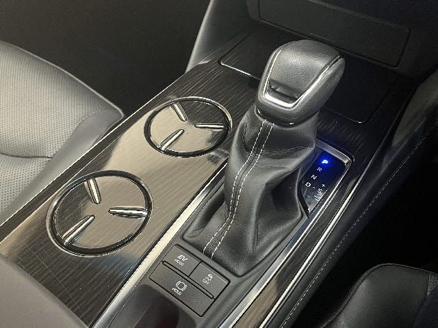 TOYOTA CROWN SEDAN HYBRID 2018 Image 31