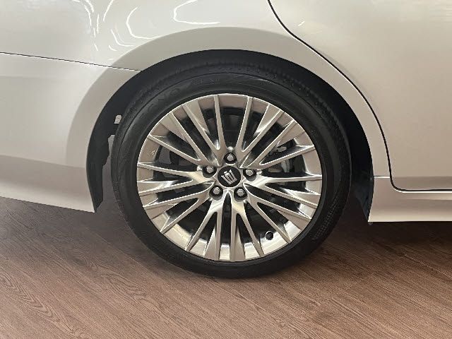 TOYOTA CROWN SEDAN HYBRID 2018 Image 31