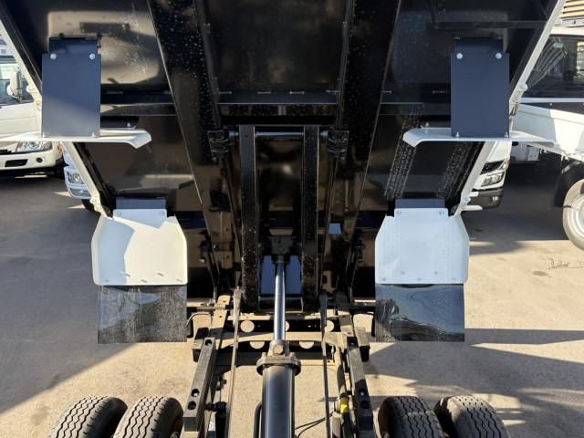 HINO DUTRO 2024 Image 31