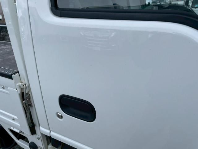 ISUZU ELF 2017 Image 31