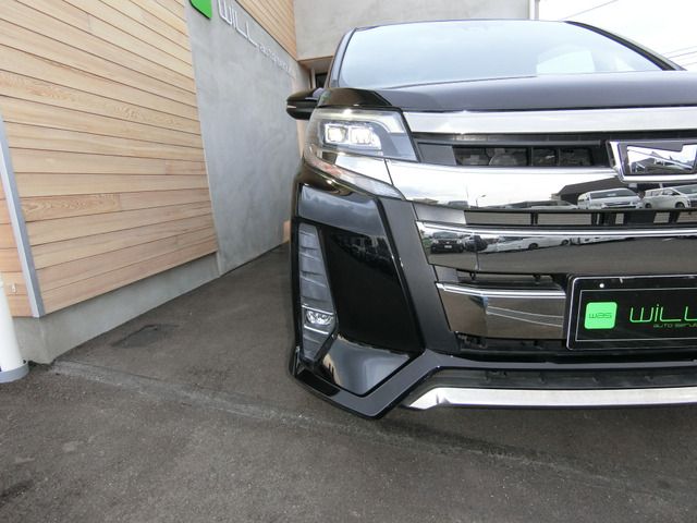 TOYOTA NOAH 2017 Image 31