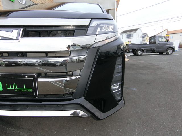 TOYOTA NOAH 2017 Image 31