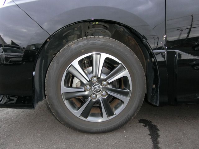 TOYOTA NOAH 2017 Image 31