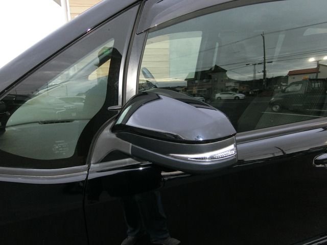 TOYOTA NOAH 2017 Image 31