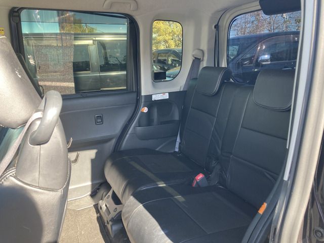 DAIHATSU TANTO CUSTOM 2014 Image 31