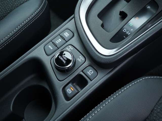 TOYOTA YARIS CROSS 2025 Image 31