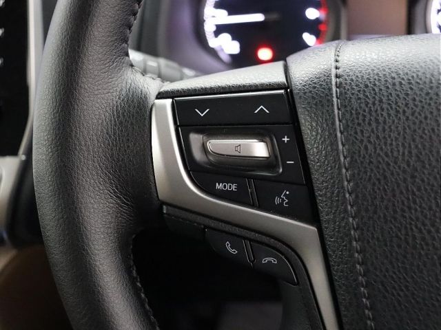 TOYOTA LANDCRUISER PRADO 2022 Image 31