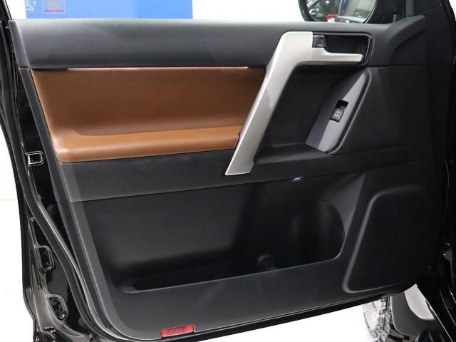 TOYOTA LANDCRUISER PRADO 2022 Image 31